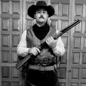 Meet your Posher, Travis